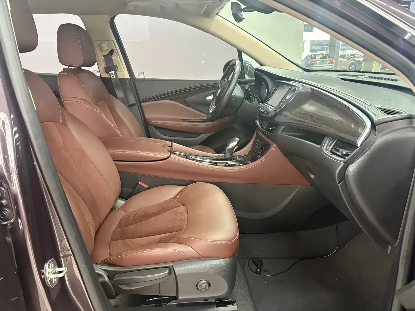 Buick Envision Plus 2017 20T FWD Elite фото 14