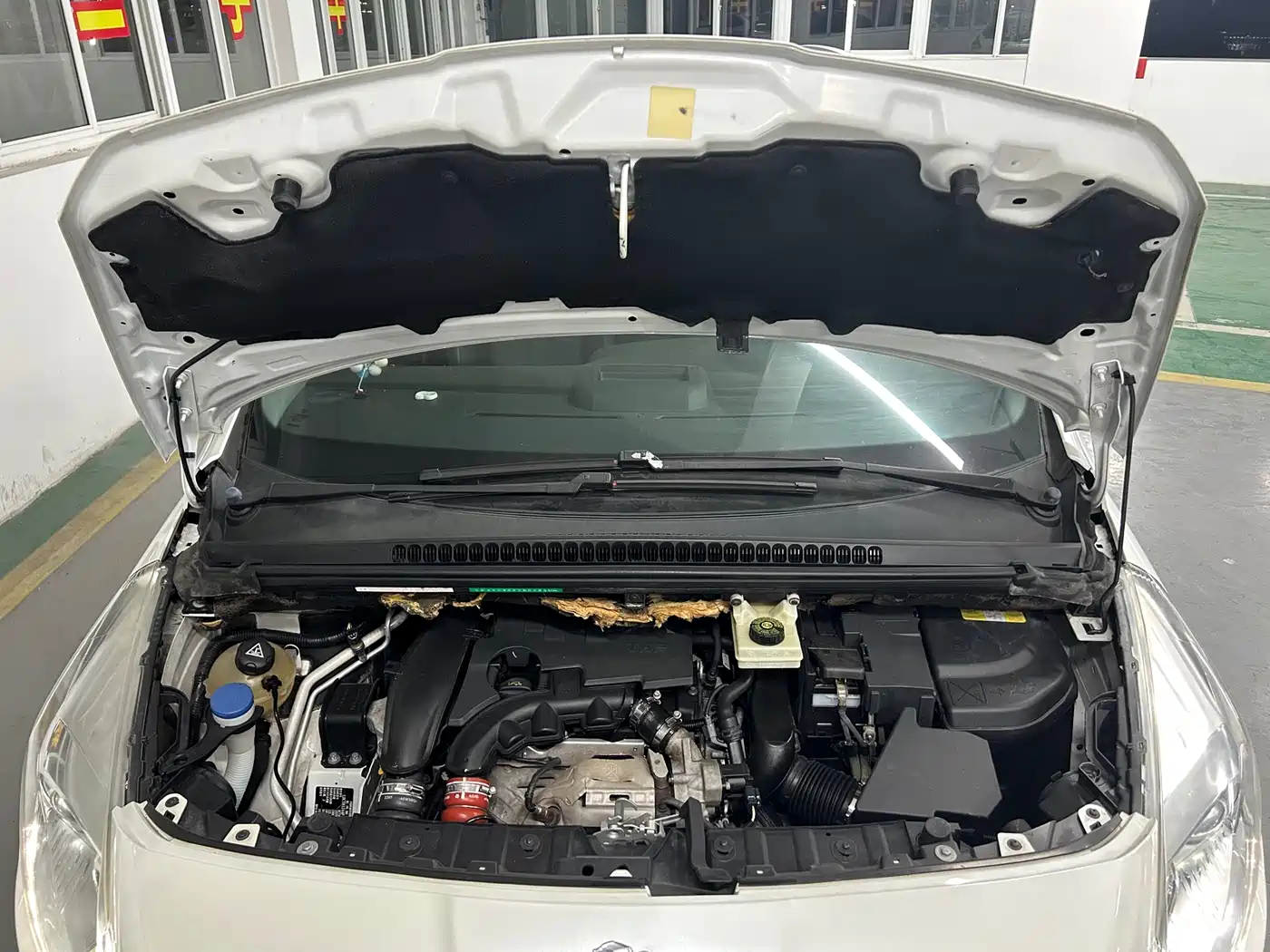 Peugeot 3008 2015 1.6THP Automatic Trend Edition фото 10