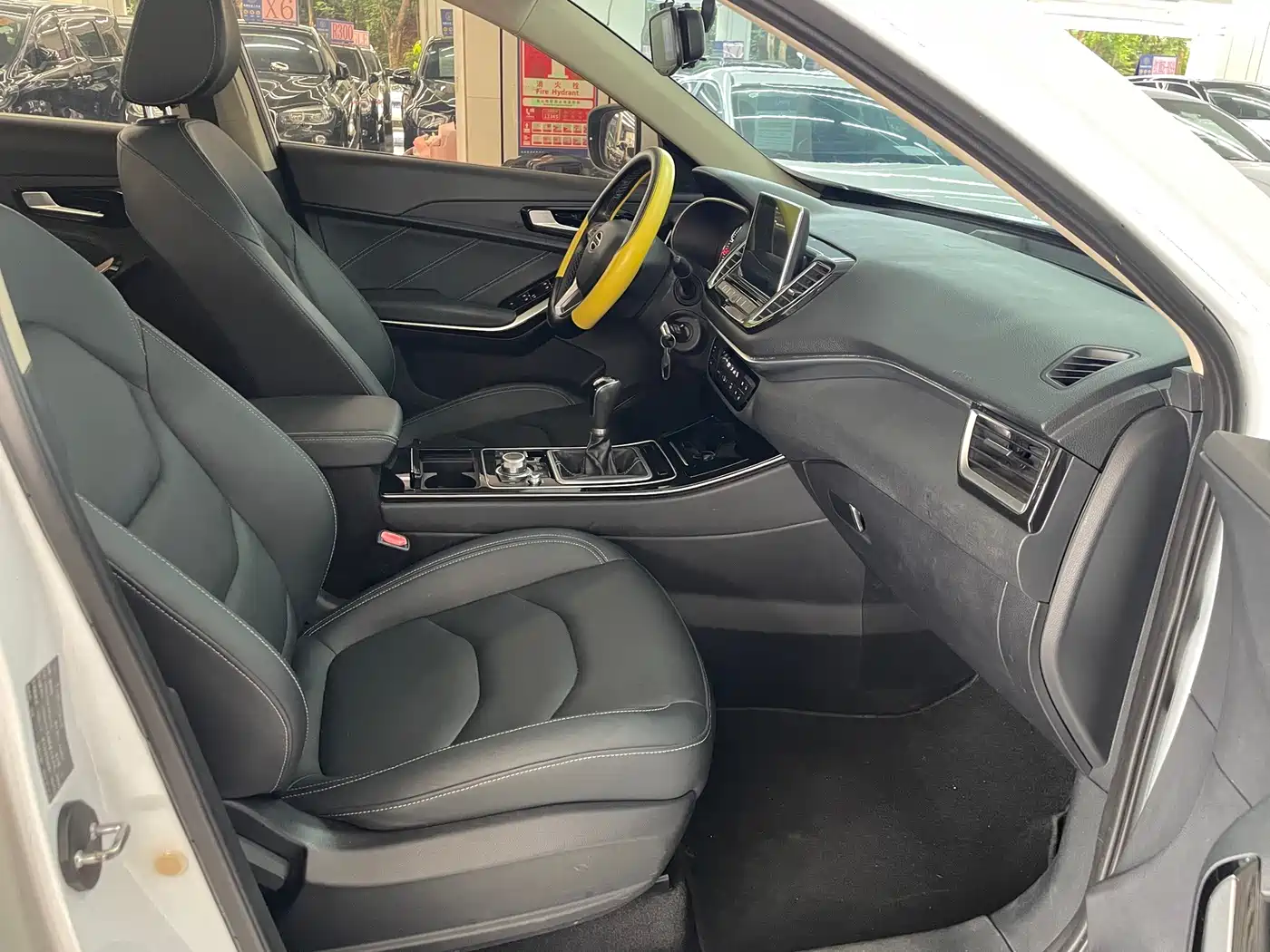 FAW Senya R9 2018 2018 Model 1.2T Manual Luxury Smart Fashion Edition
