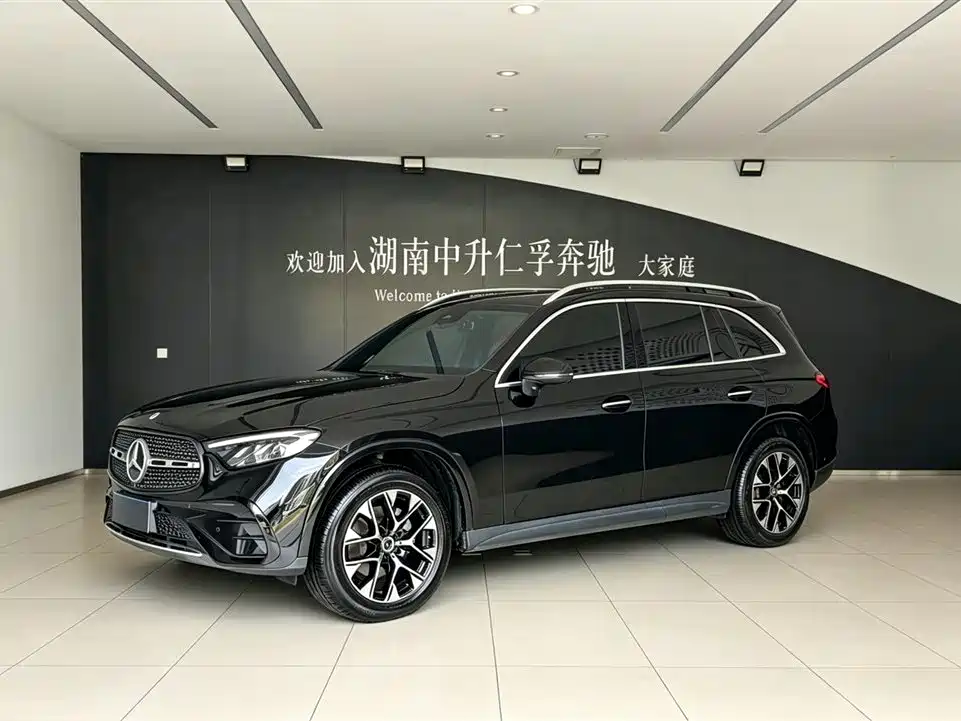 Фото 1 - Mercedes-Benz GLC