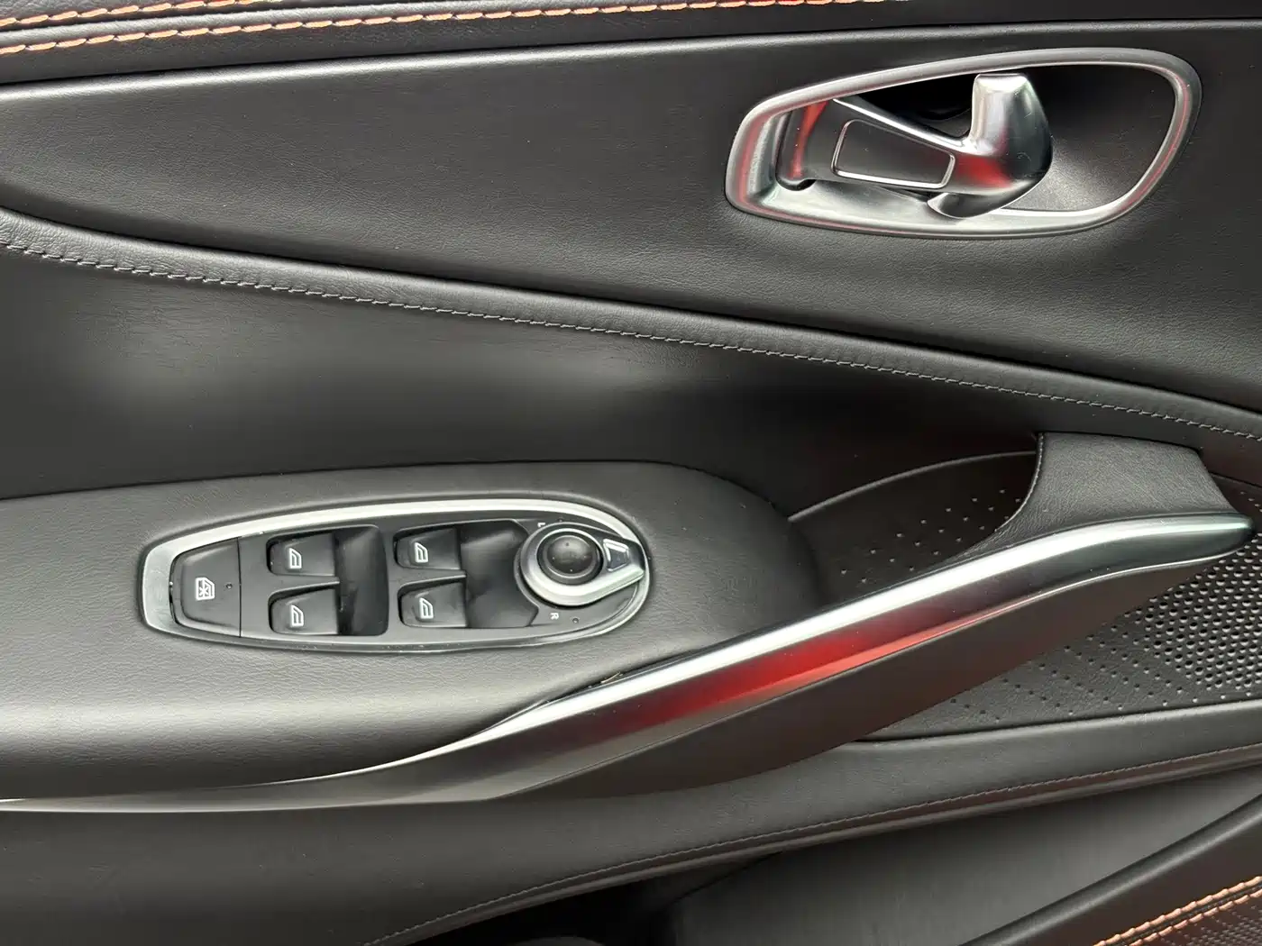Aston Martin DBX 2022 2021 4.0T V8 Silk Road Splendor