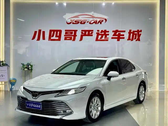 Toyota Camry 2021