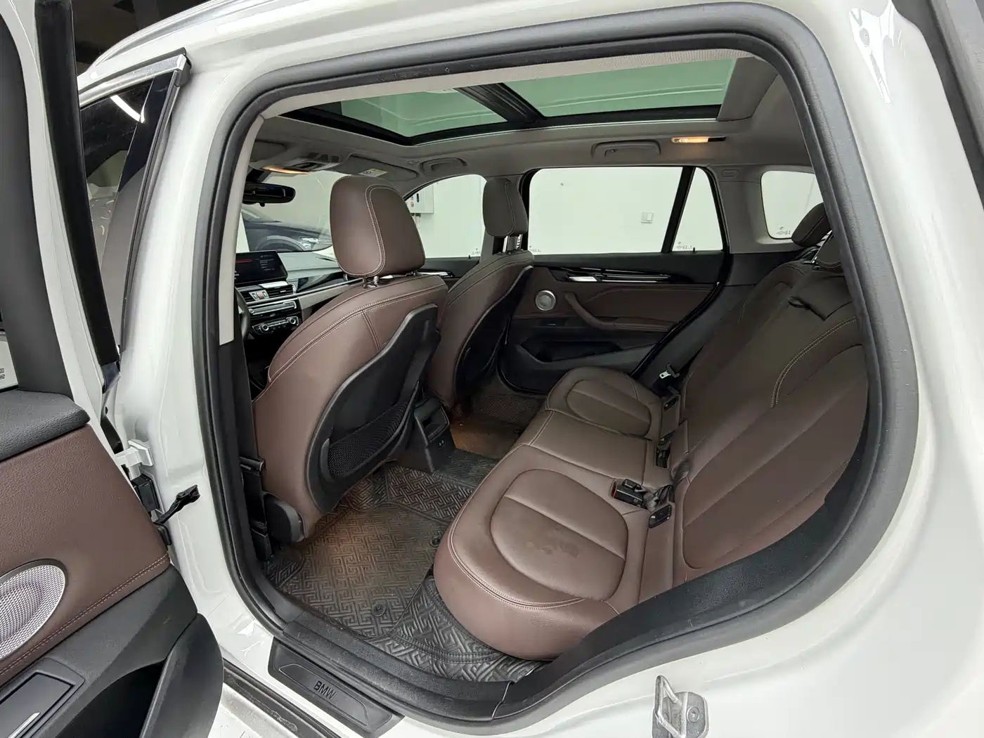 BMW X1 2022 sDrive20Li Fashion фото 12