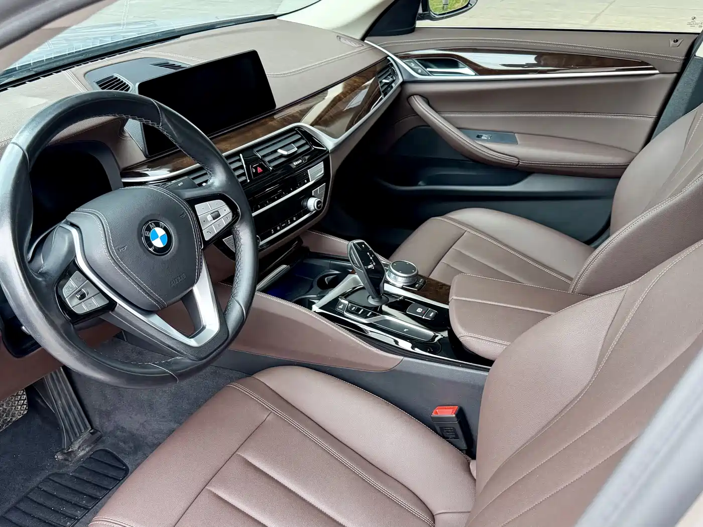 BMW 5 Series 2020 525Li Luxury Package фото 9