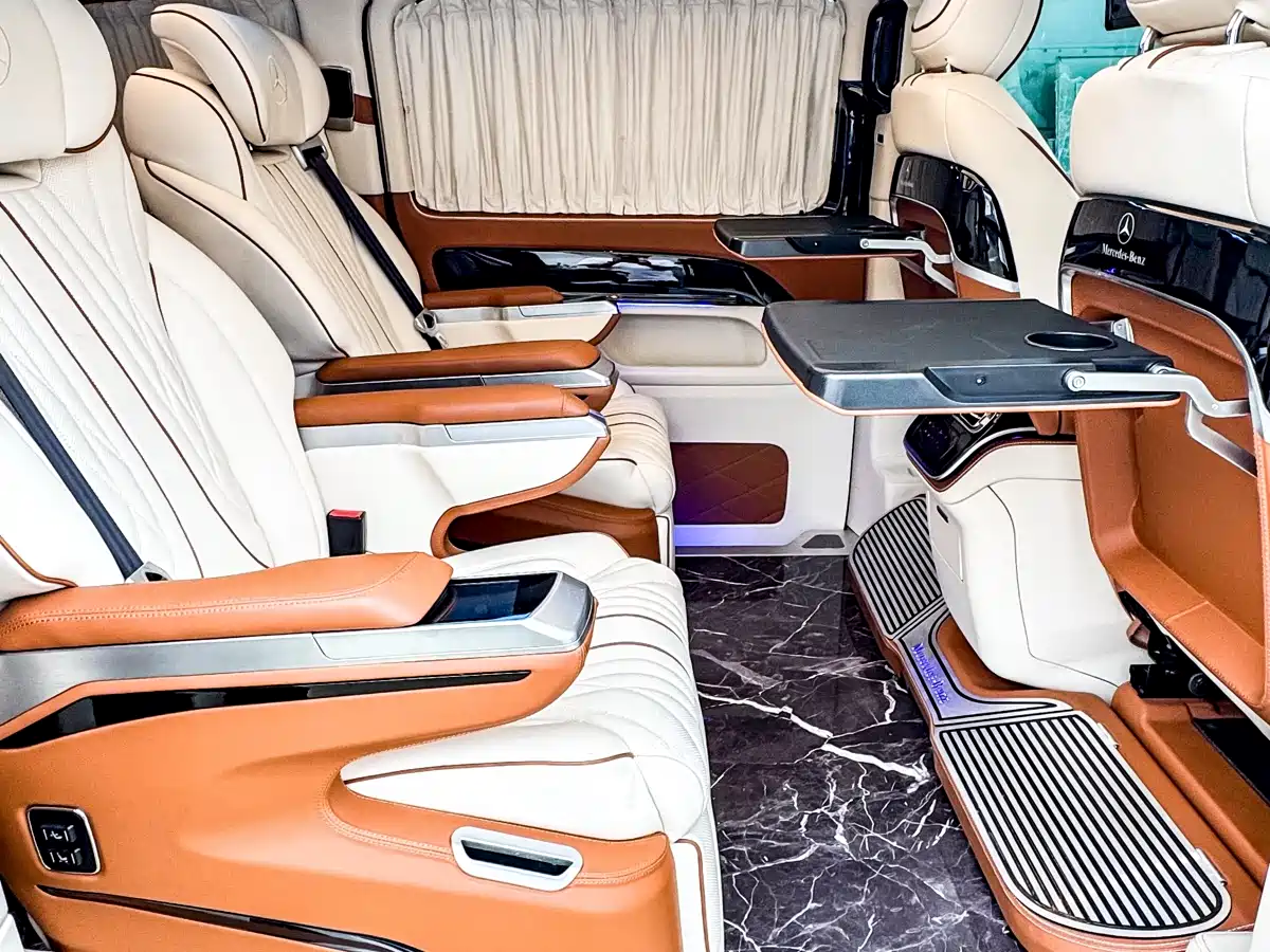 Mercedes-Benz Vito 2023 2.0T Business 7-Seater фото 20