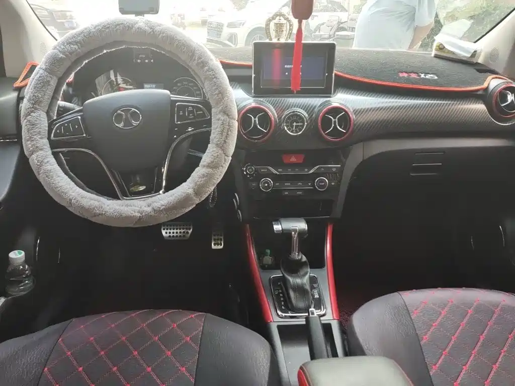 BAIC Senova X25 2016 2015 1.5L Automatic Luxury