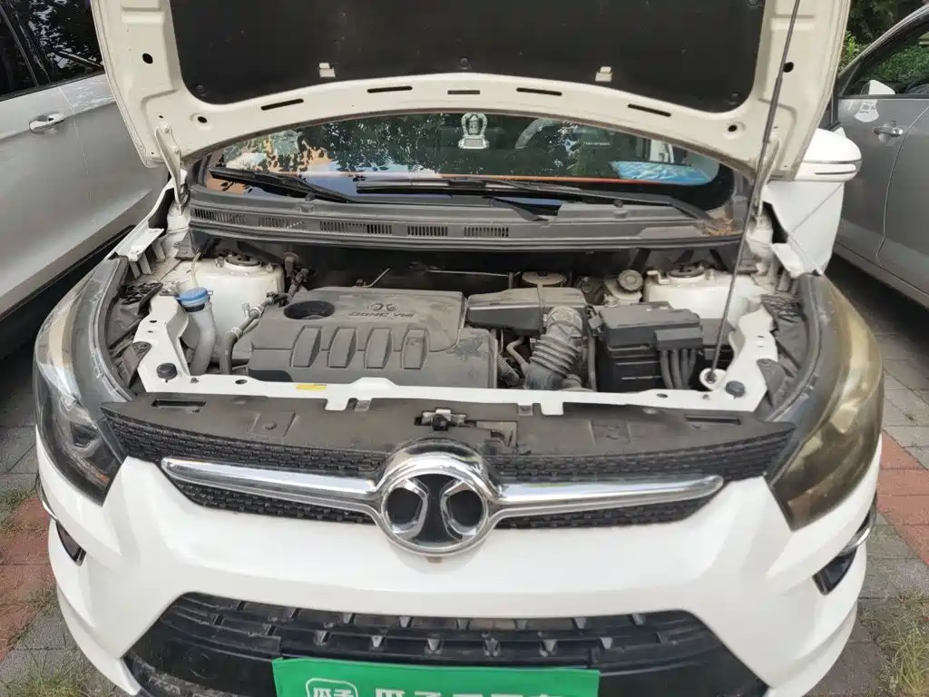 BAIC Senova X25 2016 2015 1.5L Automatic Luxury