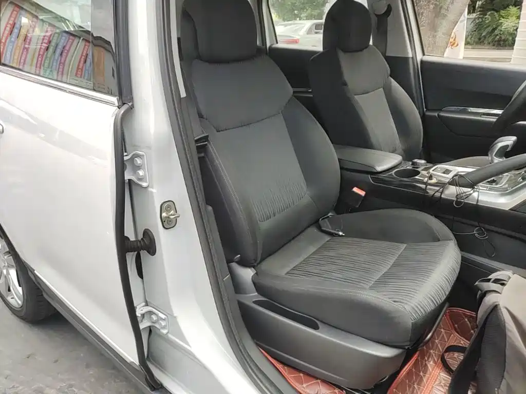 Peugeot 3008 2016 2015 1.6THP Automatic Classic Edition