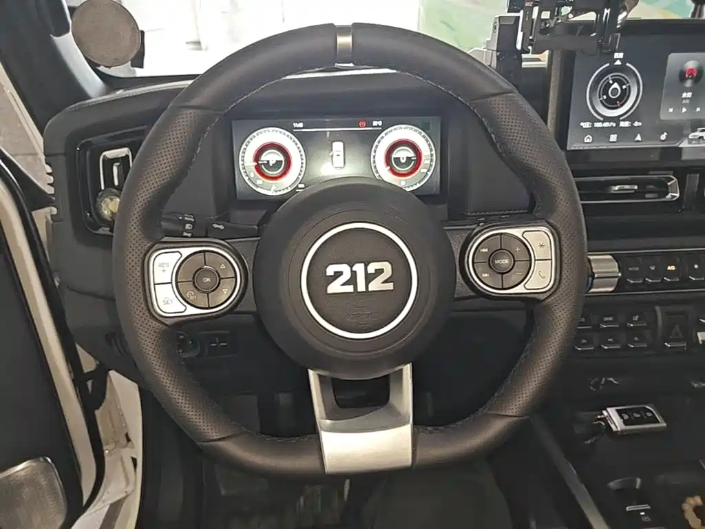 212 T01 2025 2024 2.0T Mechanic