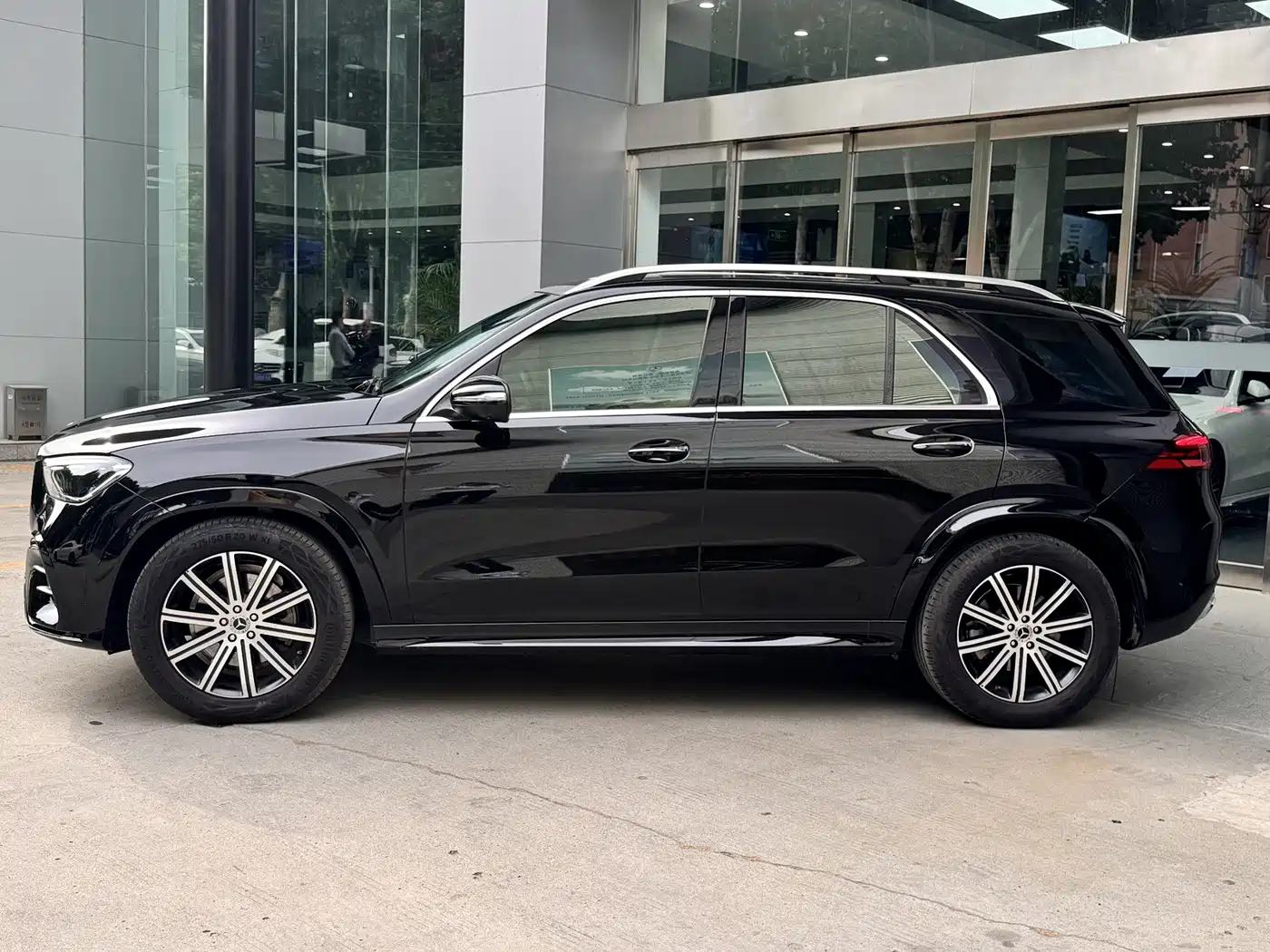 Mercedes-Benz GLE 2025 2025 Facelift GLE 350 4MATIC Fashion Model
