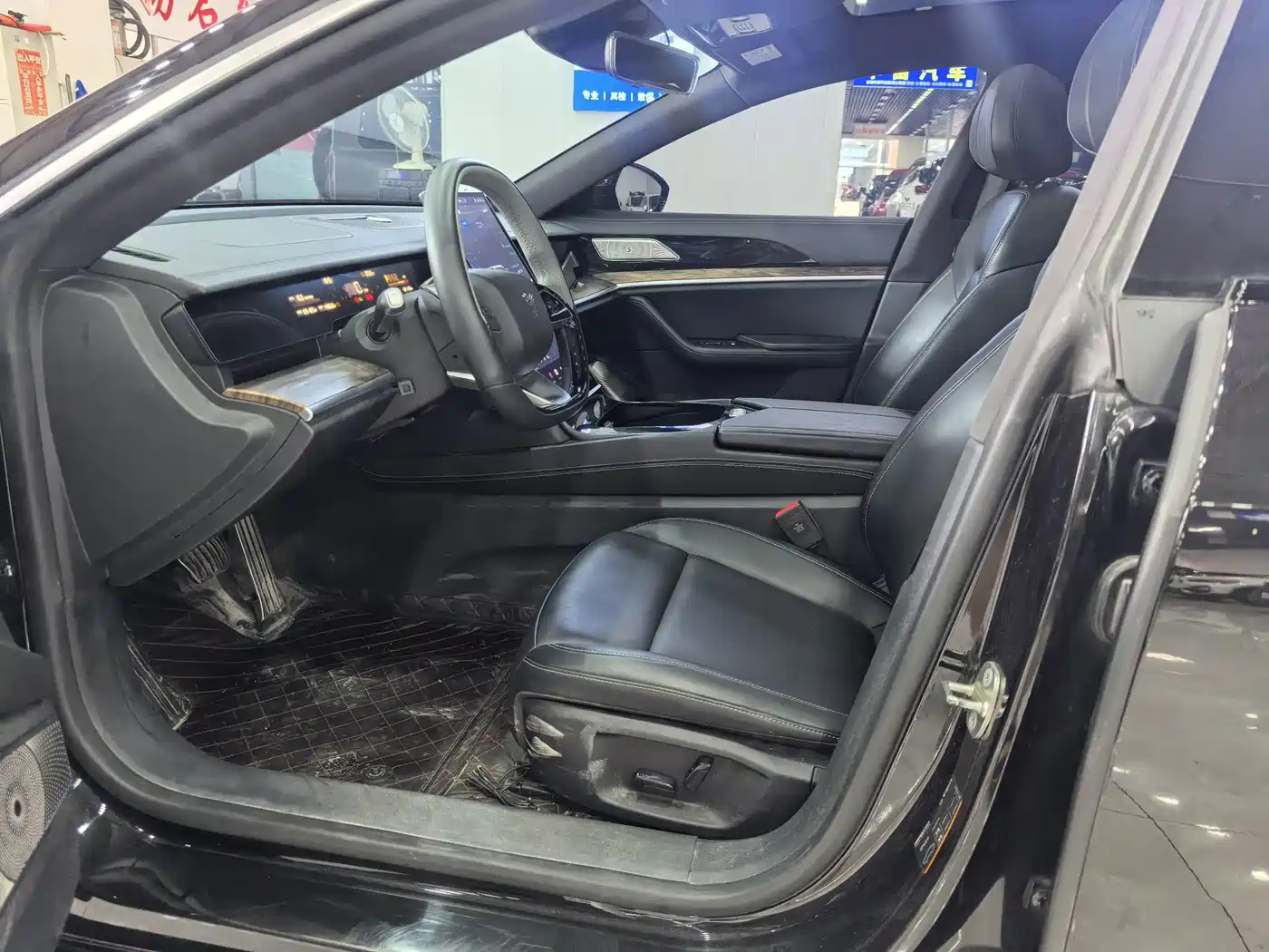 Nezha Auto Nezha S 2024 2024 Extended Range 1160 Edition