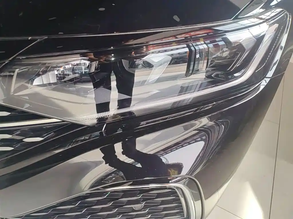 Volkswagen Passat 2024 330TSI Starlight Elite Edition фото 24