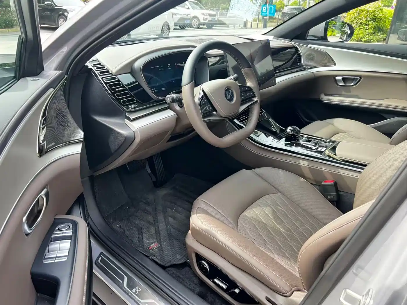 BYD Han 2025 DM-i Smart Driving Edition 125KM LiDAR Flagship фото 8