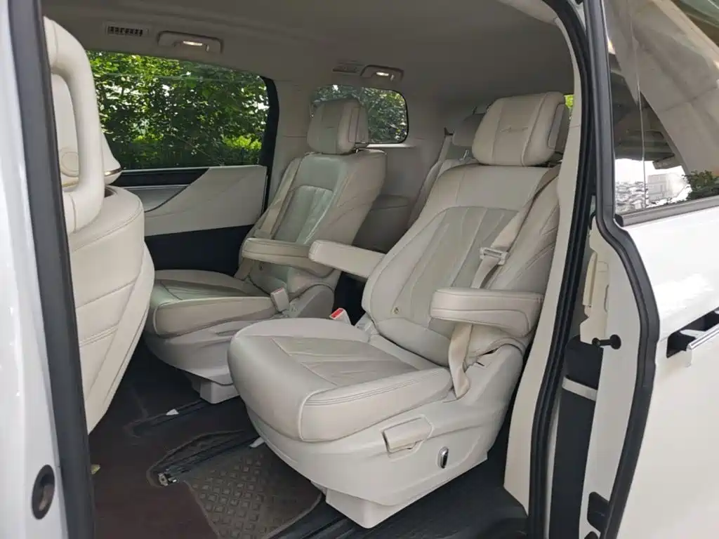Buick GL8 New Energy 2024 2024 Landglory Smart Enjoy Edition 7-Seater