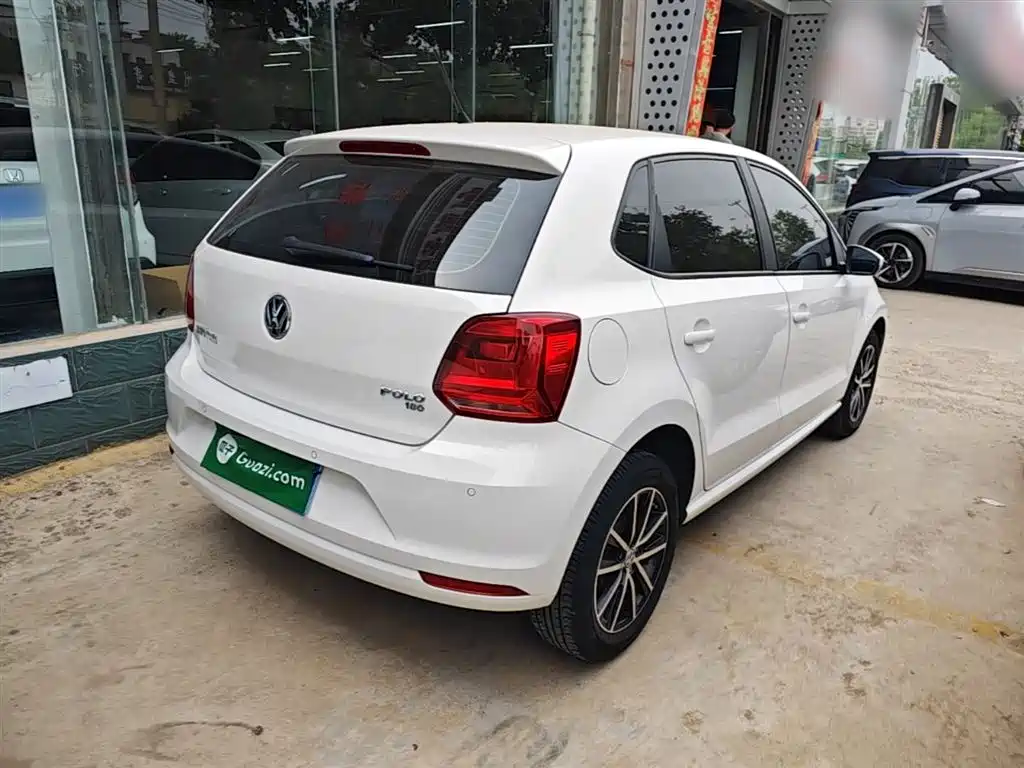Volkswagen Polo 2016 1.6L Automatic Comfort фото 7