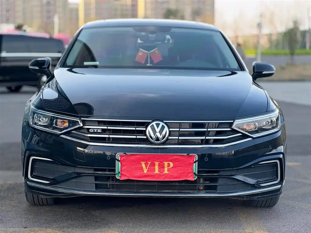 VOLKSWAGEN MAGOTAN GTE PLUG IN HYBRID