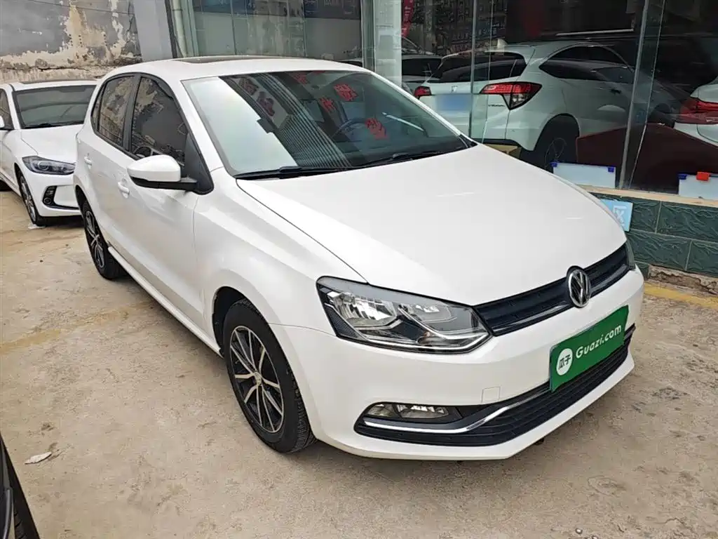 Volkswagen Polo 2016 1.6L Automatic Comfort фото 4