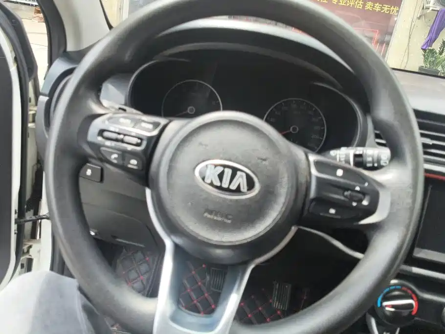 Kia KX CROSS 2019 2017 1.4L AT GLS