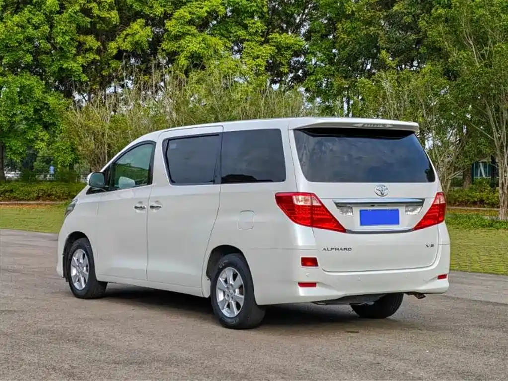 Toyota Alphard 2011 3.5L Luxury Edition фото 15