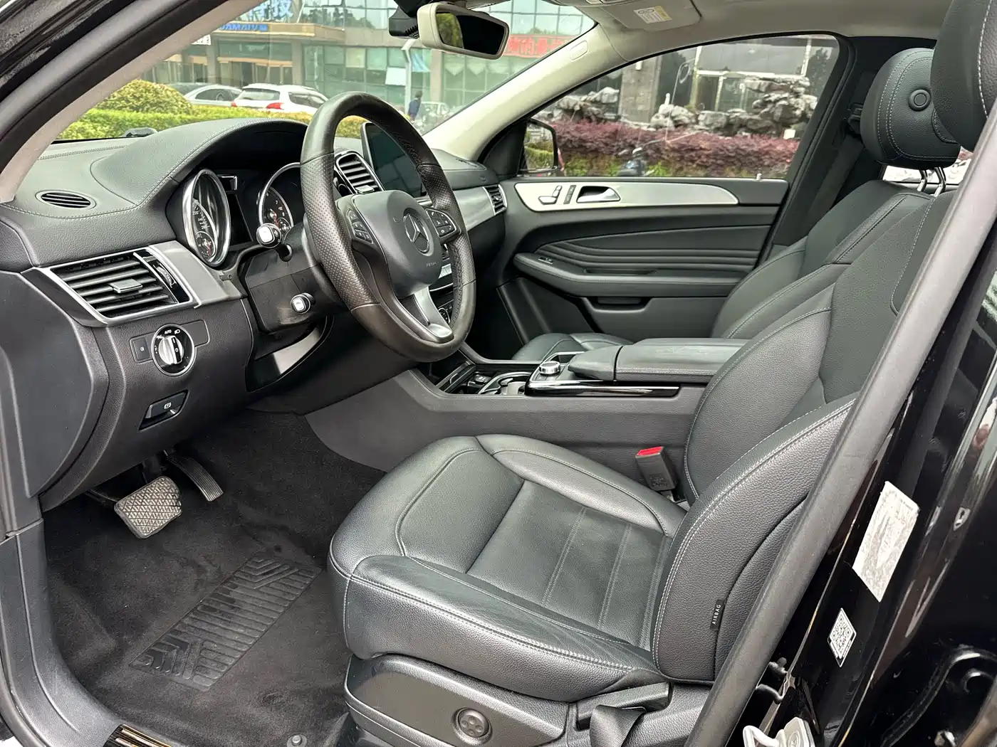 Mercedes-Benz GLE Coupe 2018 GLE 320 4MATIC Coupe SUV фото 8