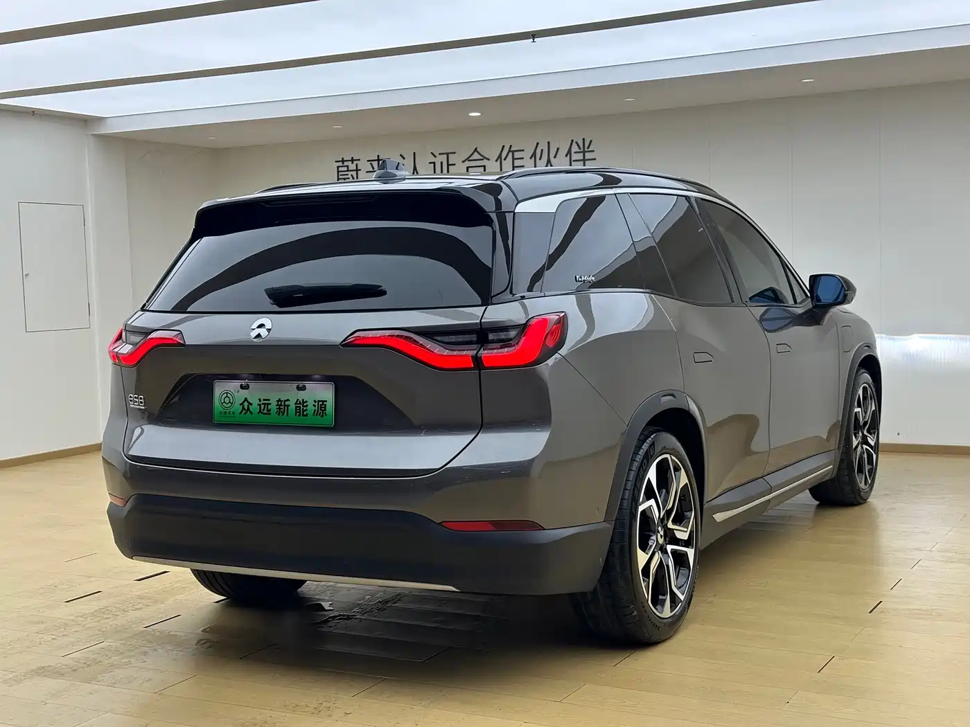 NIO ES8 2018 2018 Founder Edition