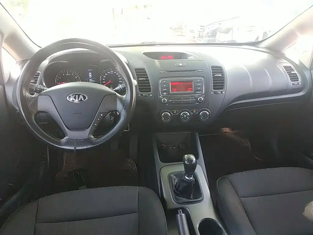 Kia K3S 2014 2014 1.6L Manual GL