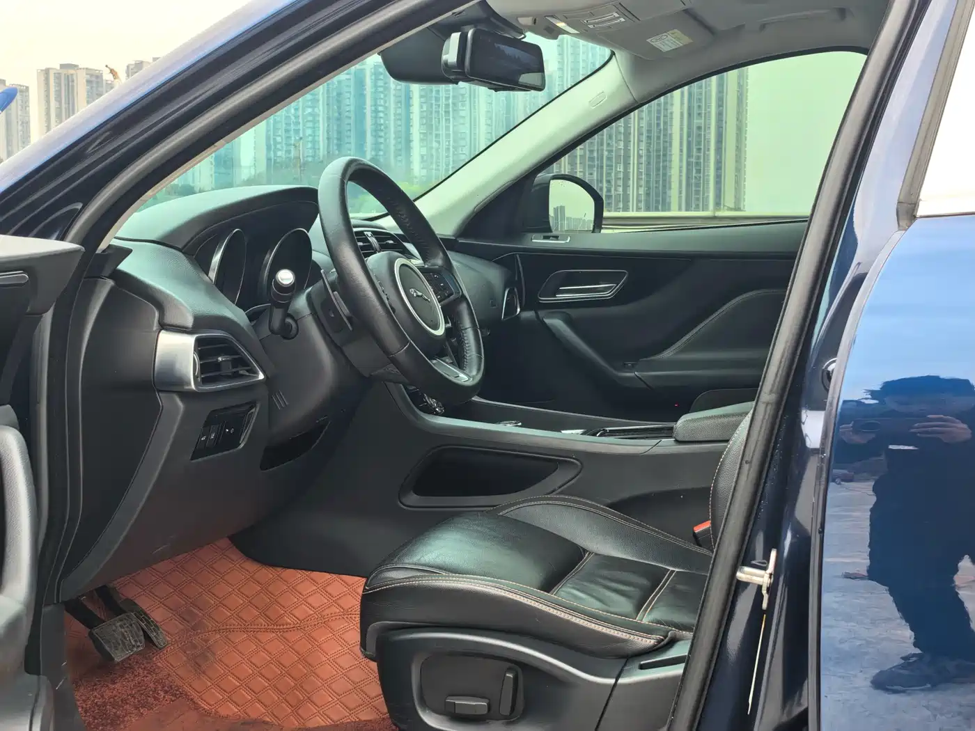 Jaguar F-PACE 2018 2018 2.0T 4WD Urban Premium Edition