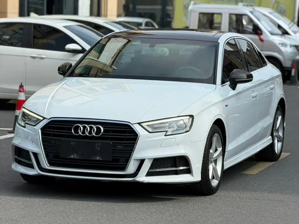 Фото 1 - Audi A3