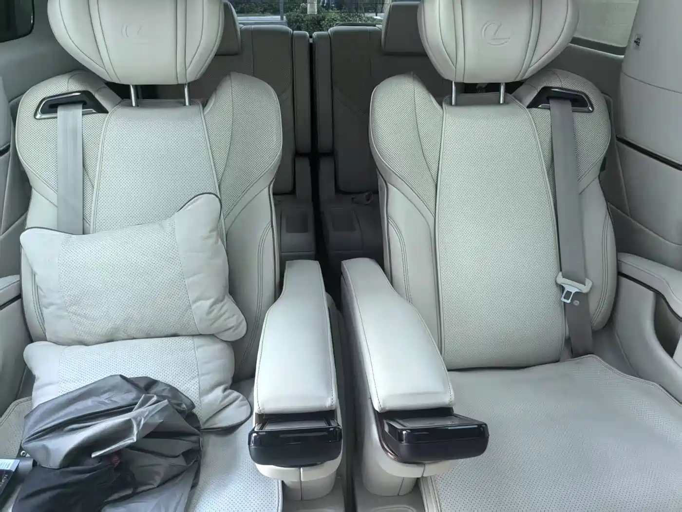 Lexus LM 2025 2023 500h 6-Seater Prestige Edition