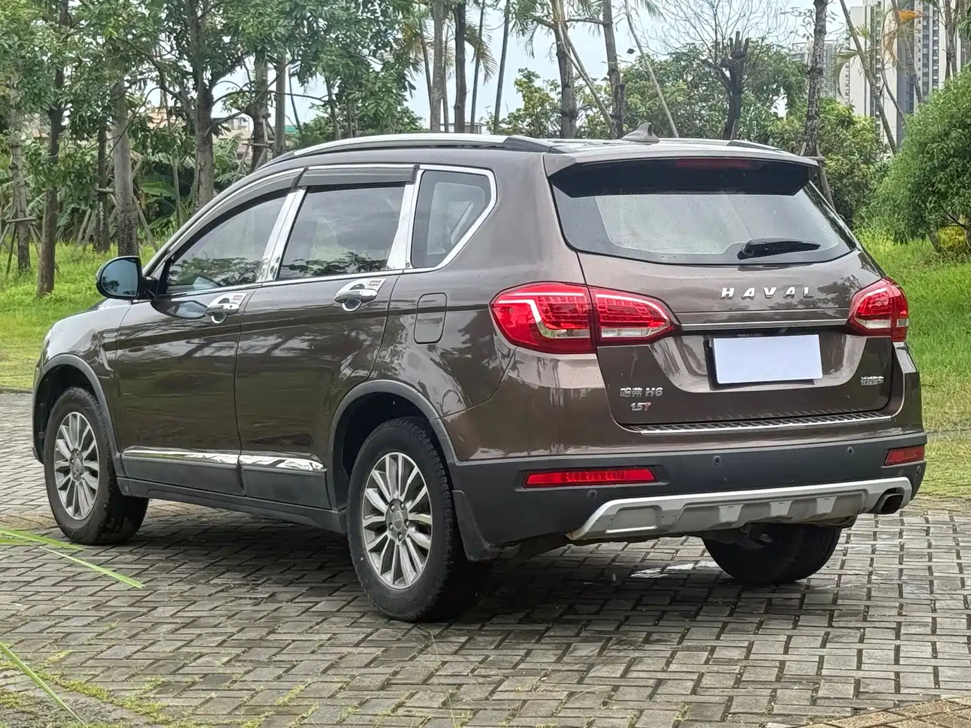 Photo 11 - Haval H6