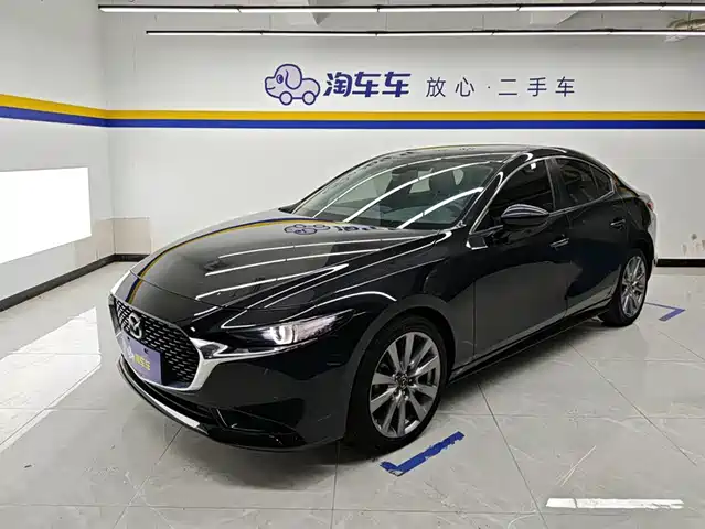 Mazda Mazda3 Axela 2020 2.0L Automatic Zhi Hao Edition — фото 1