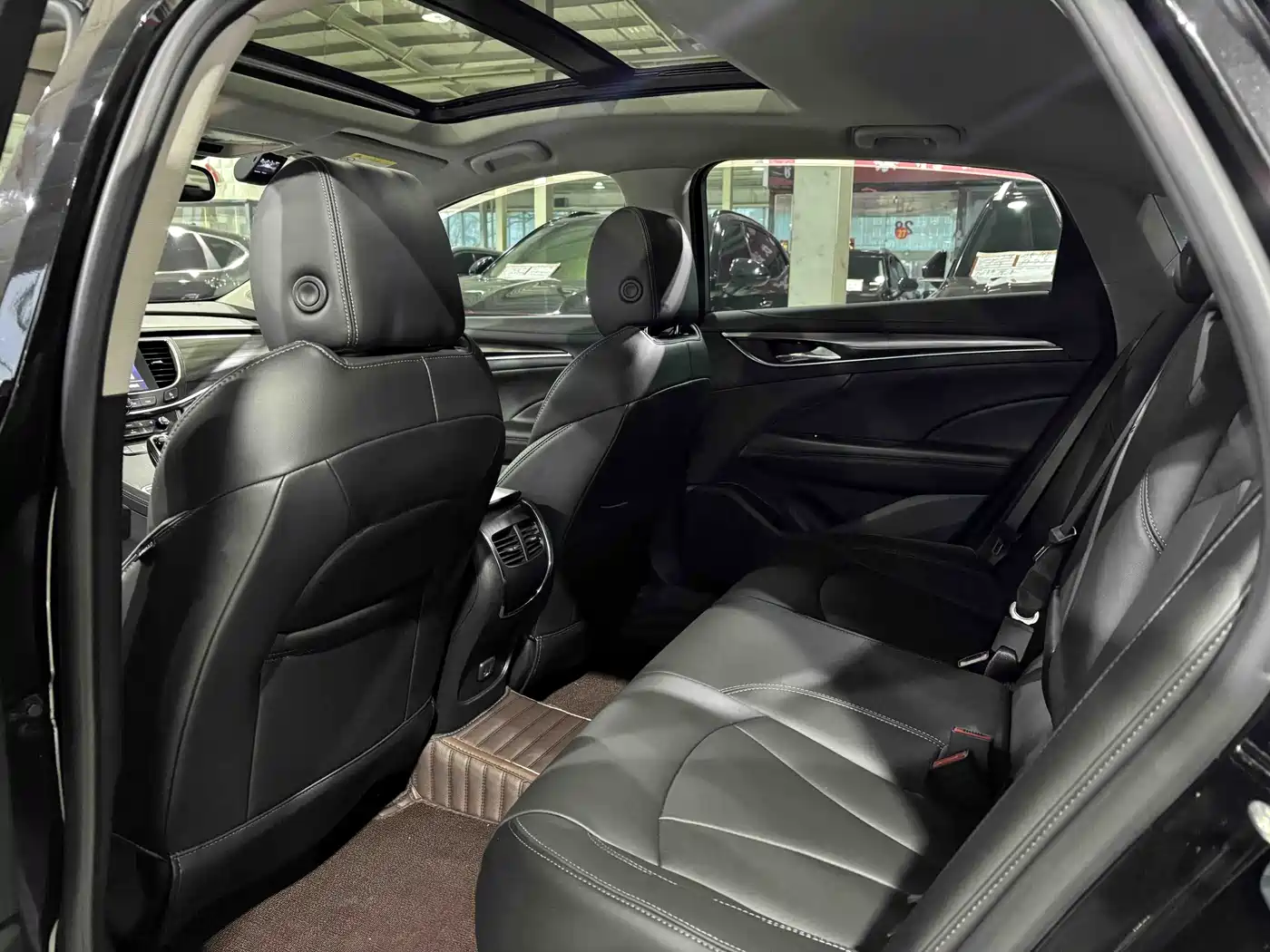 Buick LaCrosse 2022 652T Luxury фото 5
