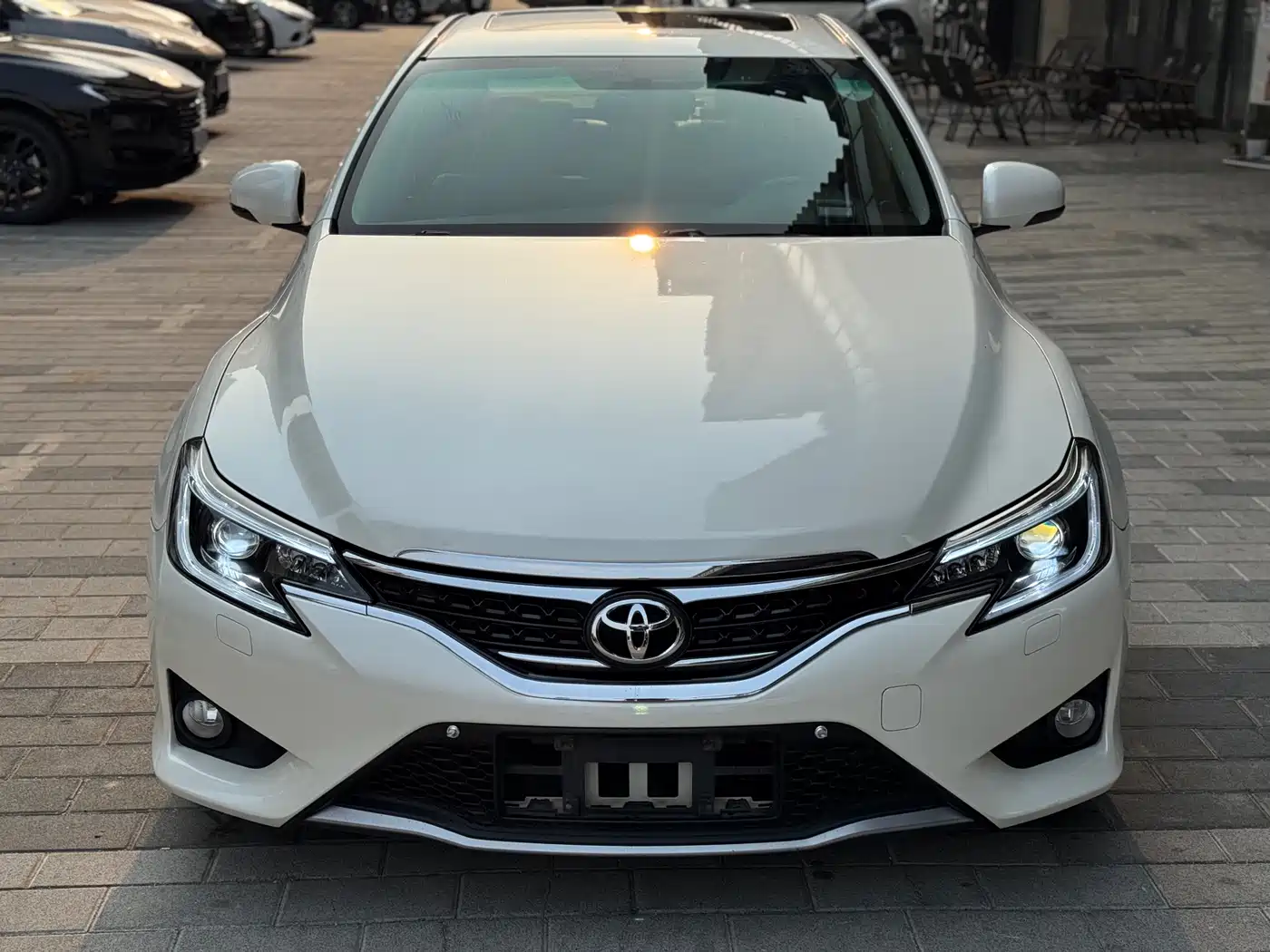 Toyota Reiz 2013 2.5V Premium Edition фото 2