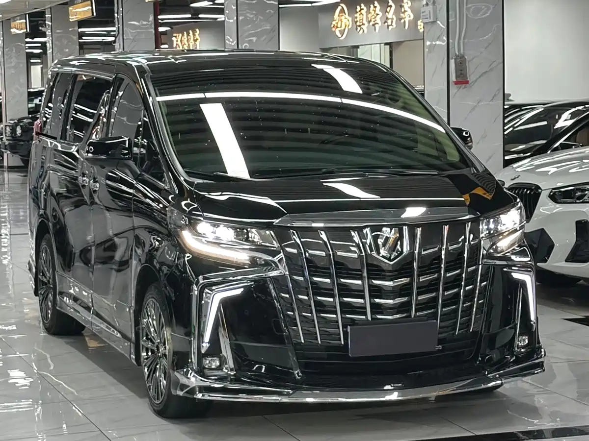 Toyota Alphard 2018 Facelift 3.5L Premium Edition фото 3