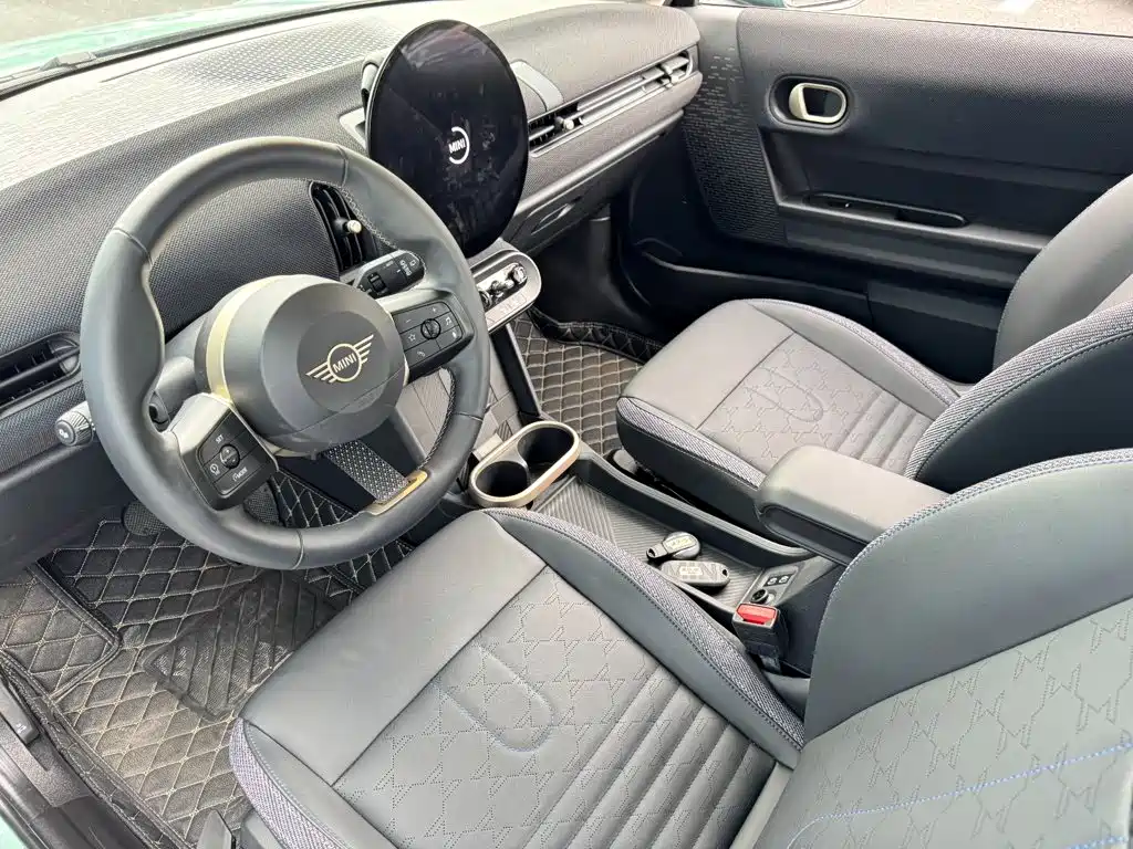 MINI MINI 2025 2025 1.5T COOPER Classic