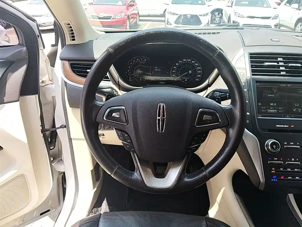 Lincoln MKC 2016 2016 2.0T 2WD Luxury
