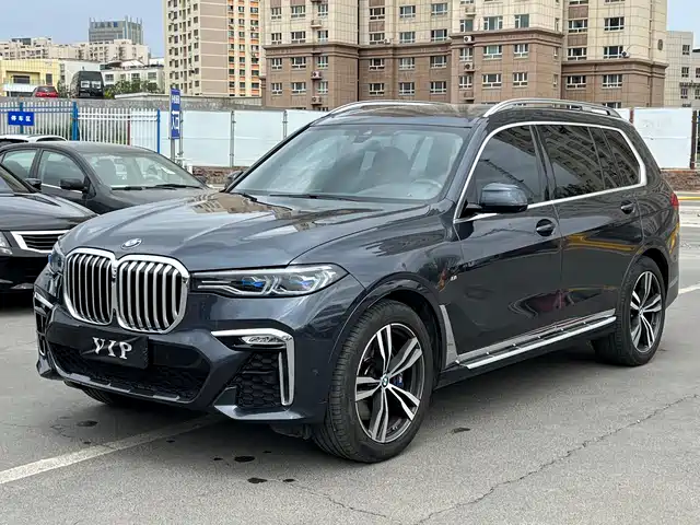 BMW X7 2022 xDrive40i Exclusive M Sport Package