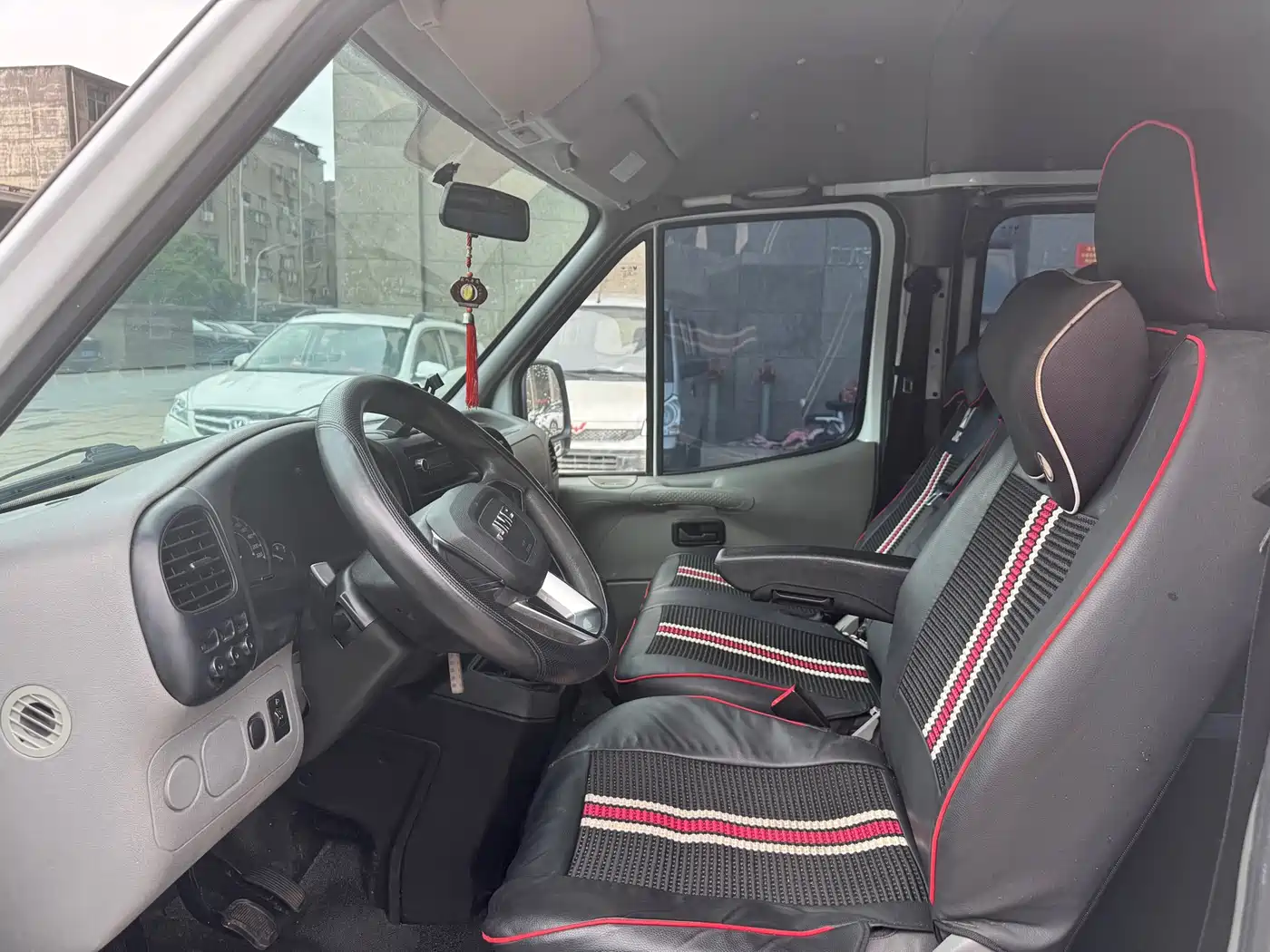 Jiangling Tesun 2017 2017 2.8T Commercial Transport Short Wheelbase Medium Roof 6/7/8 Seats JX493