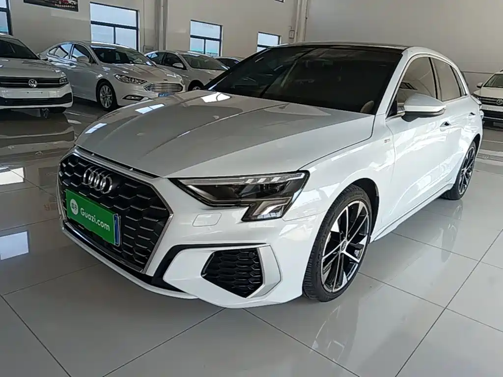  Audi Audi A3 2023 Facelift Sportback 35 TFSI Fashion Sport