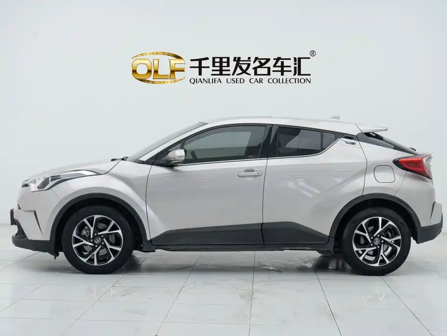 Toyota C-HR 2020 2020 Model 2.0L Leading