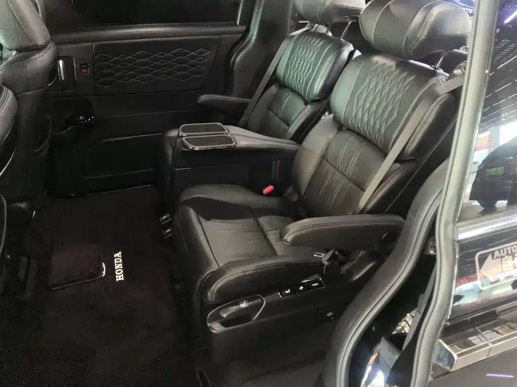 Honda Elysion 2024 2024 2.0L e:HEV Luxury Edition