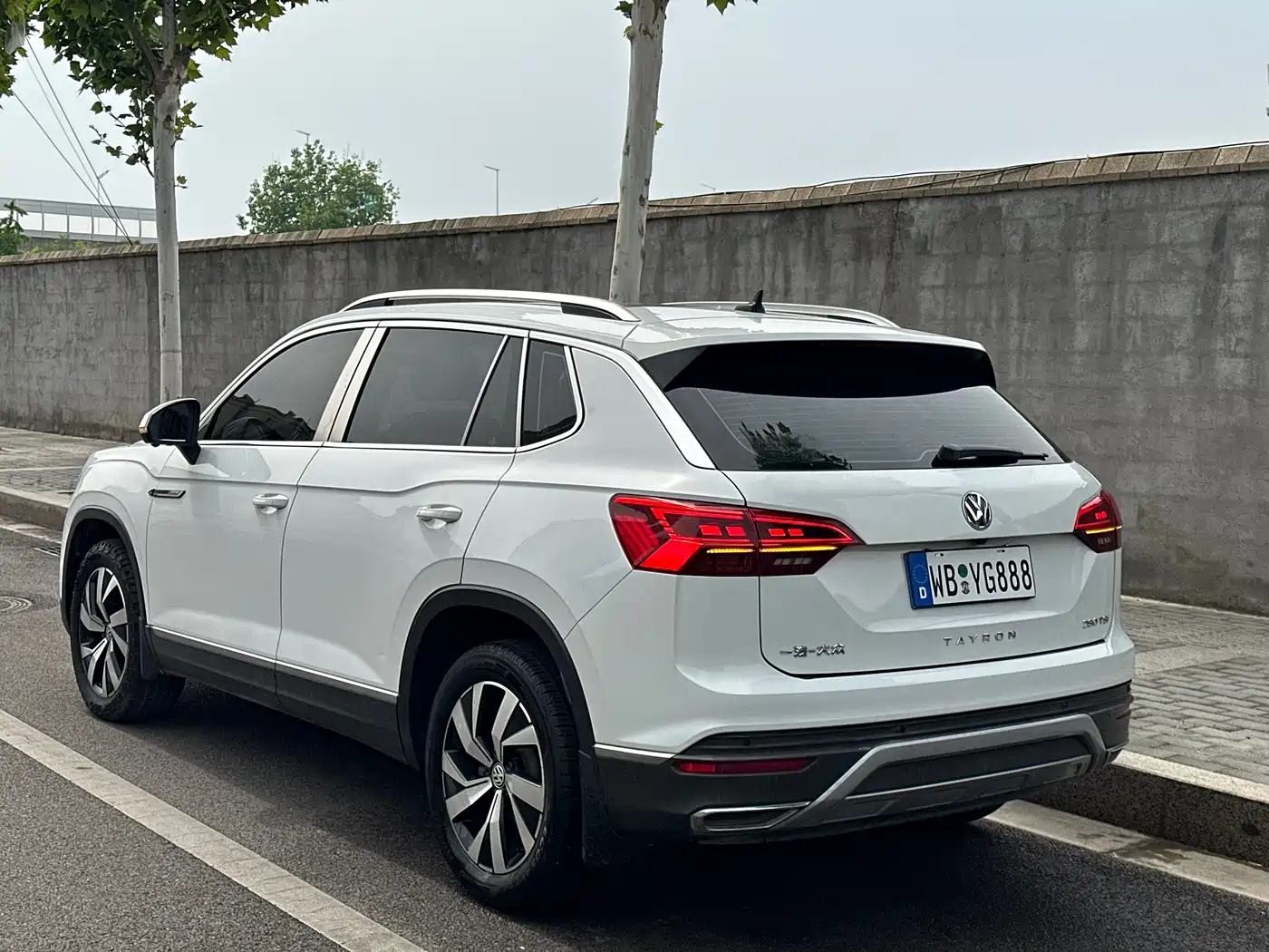 Volkswagen Tayron 2021 280TSI 2WD Luxury Smart Connect фото 4