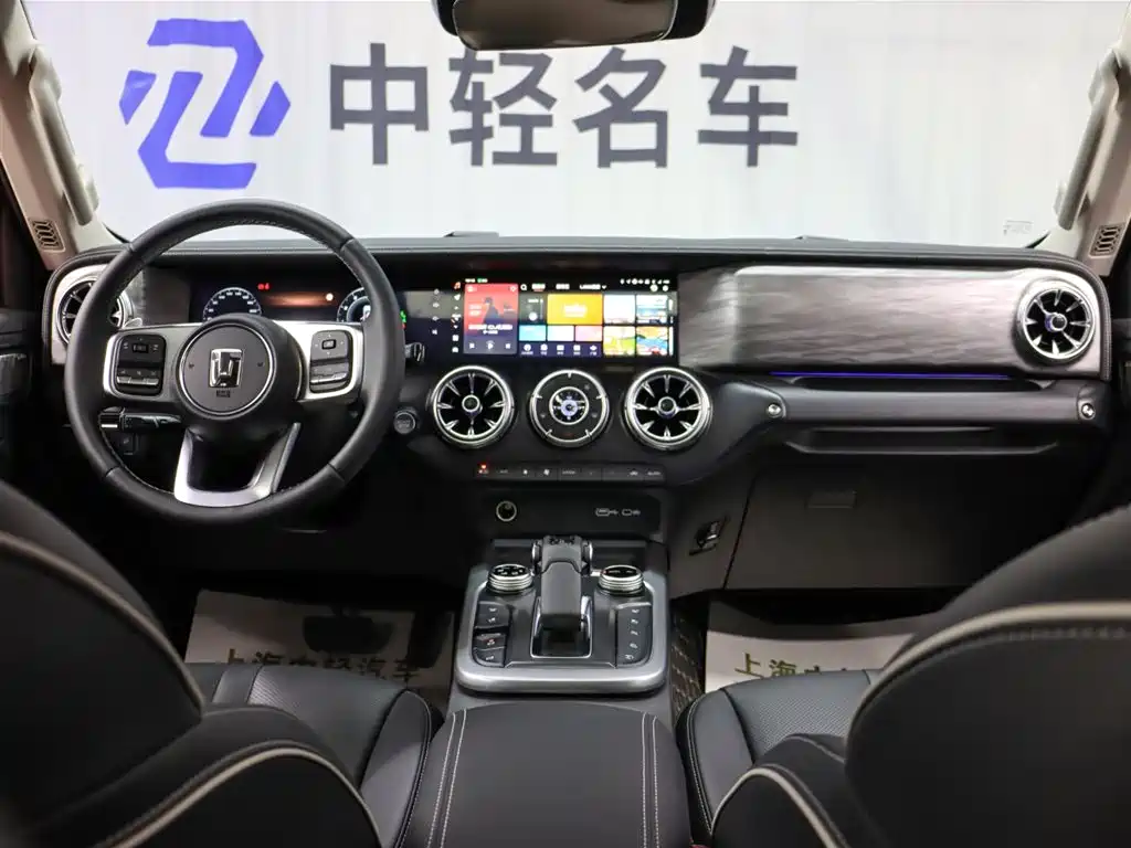 Tank 300 2024 2.0T Explorer фото 10