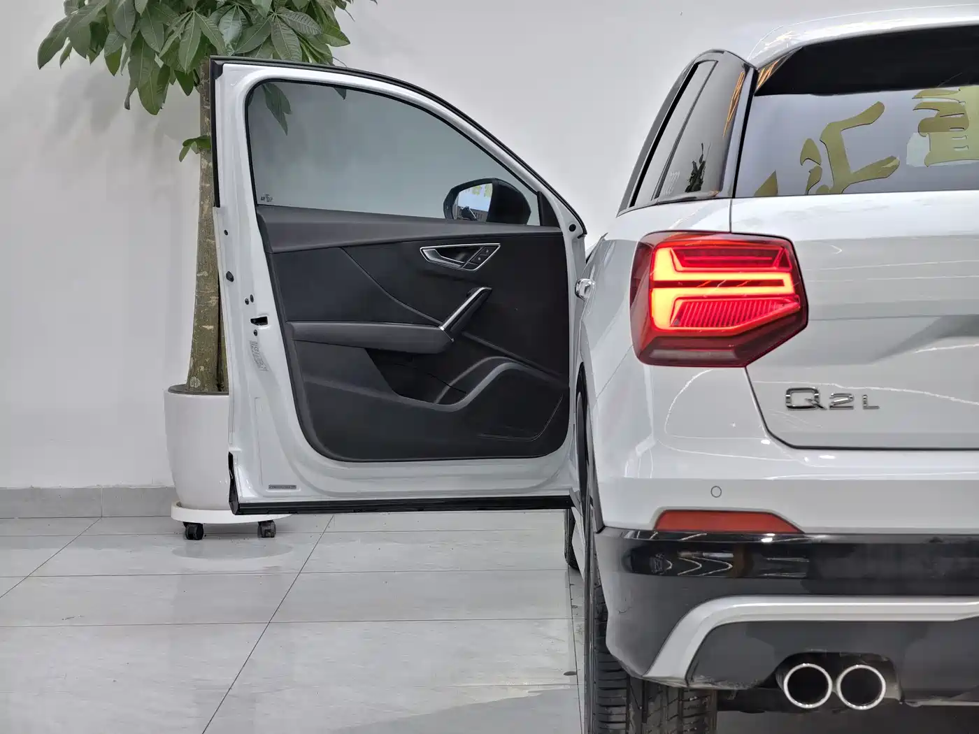Audi Q2L 2019 2018 35 TFSI Launch Exclusive Edition China VI