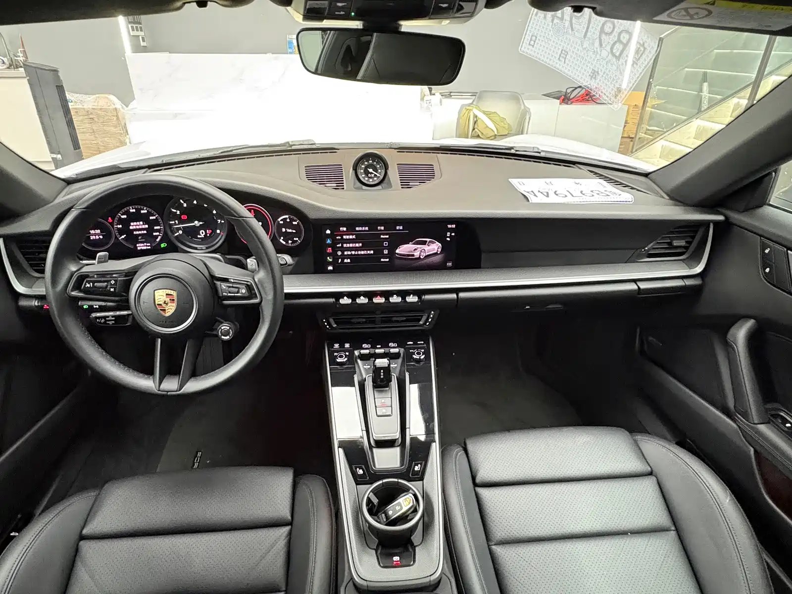 Photo 9 - Porsche 911