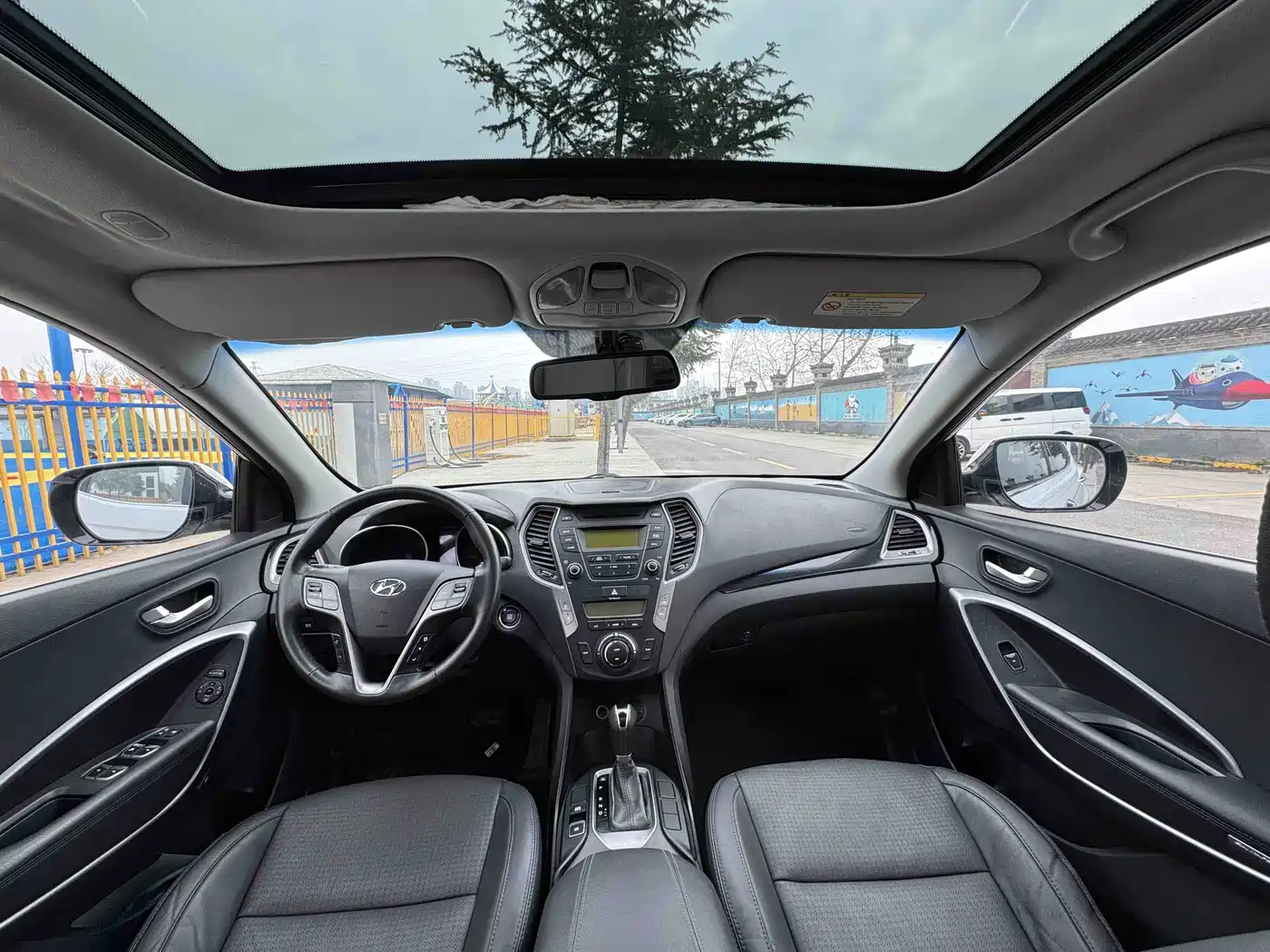 Hyundai Santa Fe 2015 2.0T Automatic 2WD Smart 5-Seater фото 5