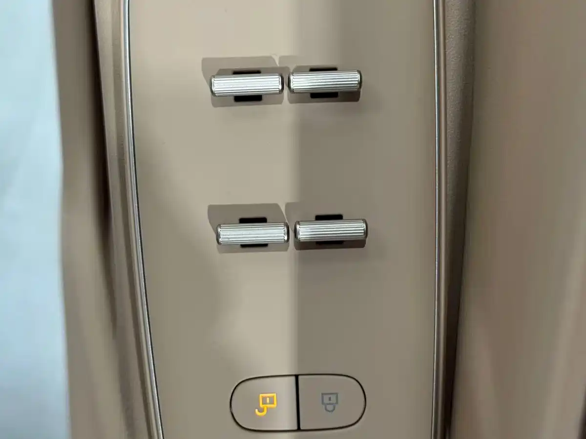 ARCFOX EXTREME FOX POLAR FOX ALPHA S5