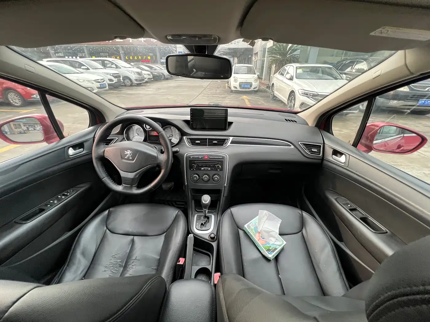 Peugeot 308 2014 Model Joy Edition Classic 1.6L Automatic Superior Style фото 13