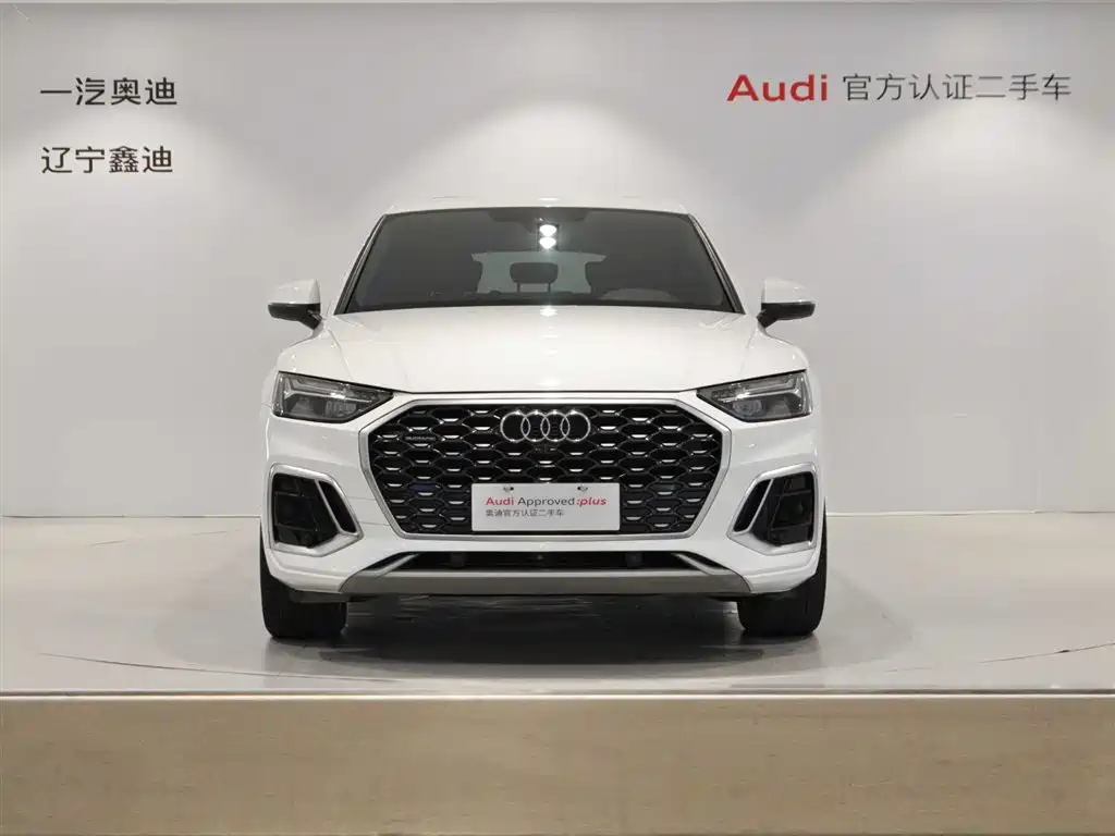 Audi Q5L Sportback 2021 40 TFSI Fashion фото 2