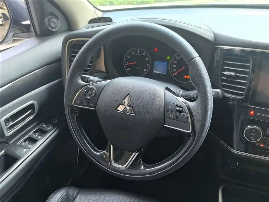 Mitsubishi Outlander 2017 2017 2.0L 2WD Glory 5-seater